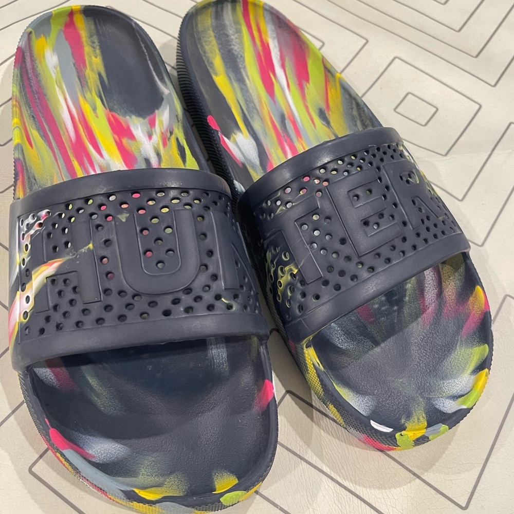 Hunter Colorful Slide Sandals - Picture 3 of 9